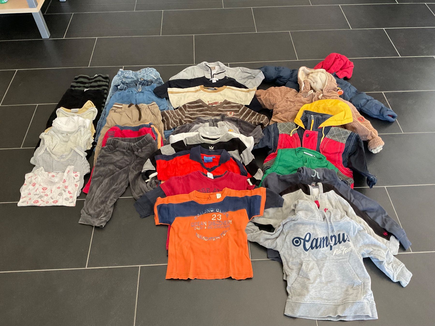 Kleiderpakete & -sets: Kinderkleiderpaket, Gr. 86 und 92 JUNGE – Gebraucht aus Hubersdorf von Deco1971