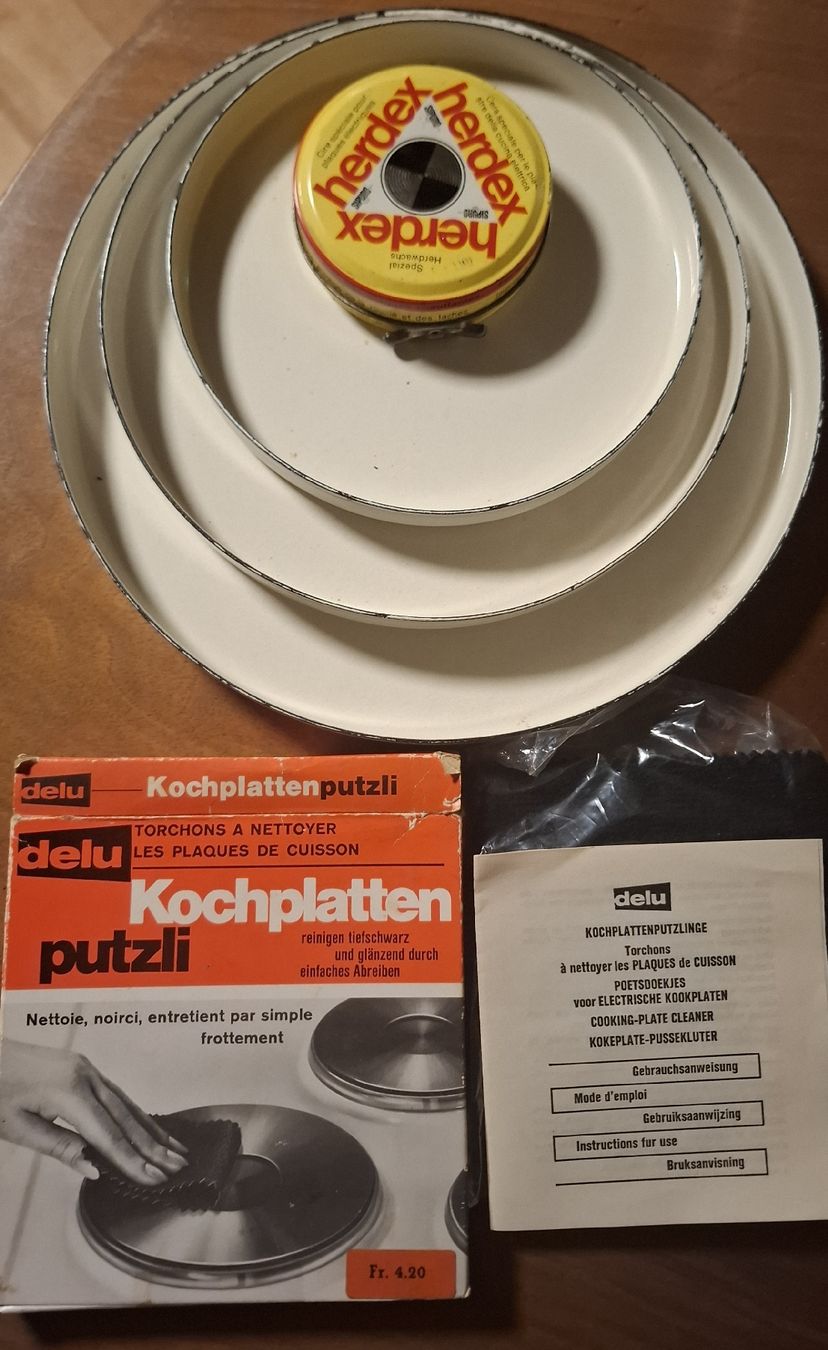 Piatti di portata: Vintage Herdabdeckplatten Set Blumen + Putzli OVP & Herdex – Usato da Zürich venduto da ual_t6zt 1
