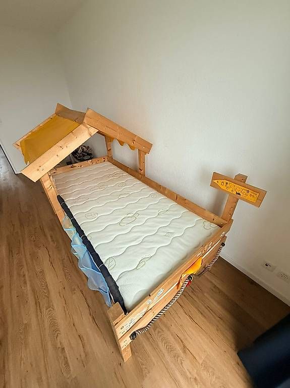 Letti: Kinderbett mit Baumhausverdeck – Usato da Biberist venduto da Sassol 3