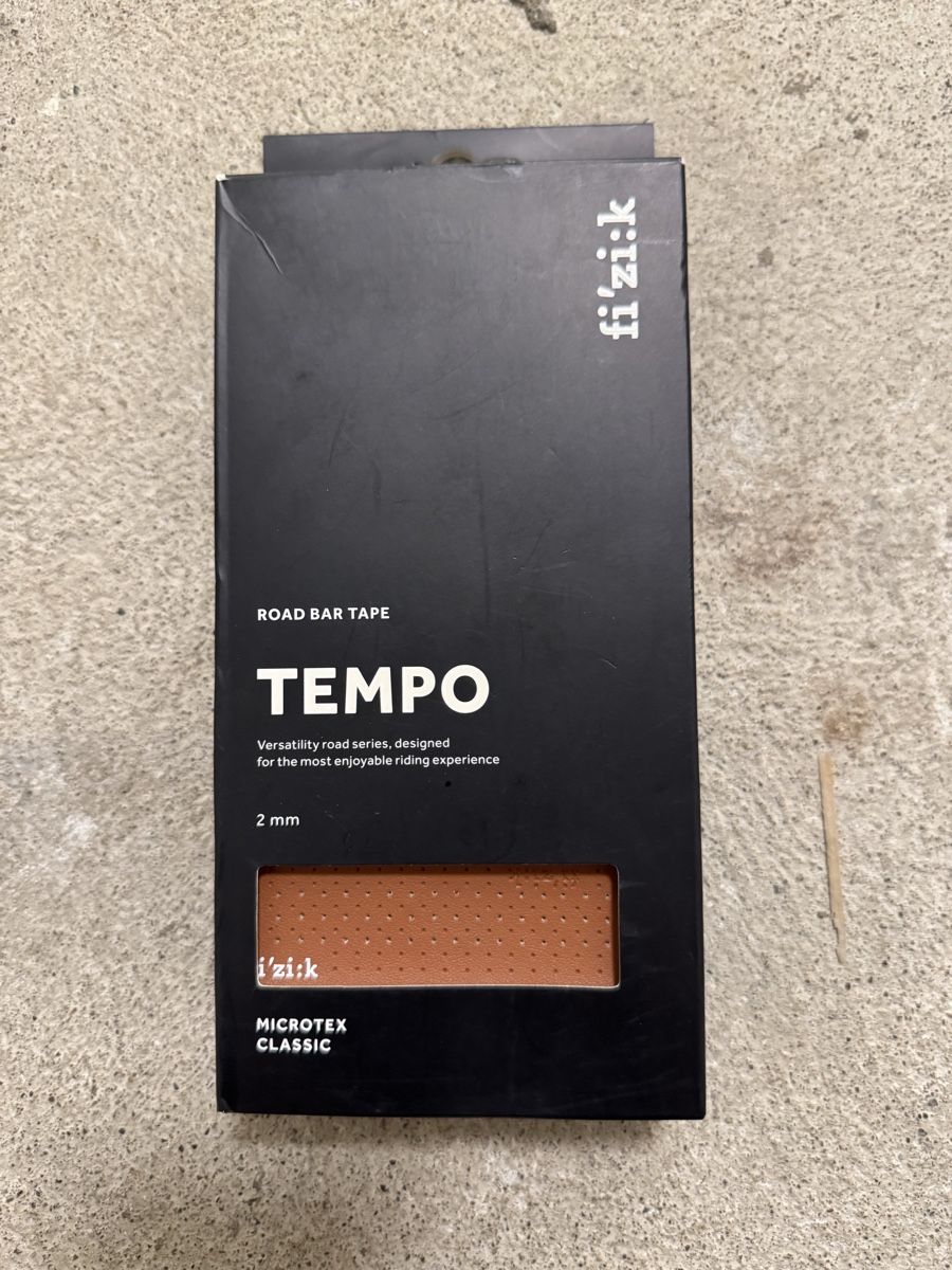 Fizik Pezzi di ricambio: Fizik Lenkerband TEMPO MICROTEXT 2mm neu – Nuovo e nell'imballaggio originale da Arbon venduto da homebender