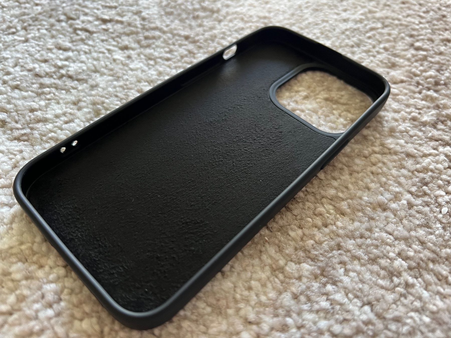 Apple Telefoni cellulari / Smartphones: IPhone 13 Pro Hülle schwarz – Nuovo (secondo la descrizione) da Altendorf venduto da wqv_97 2