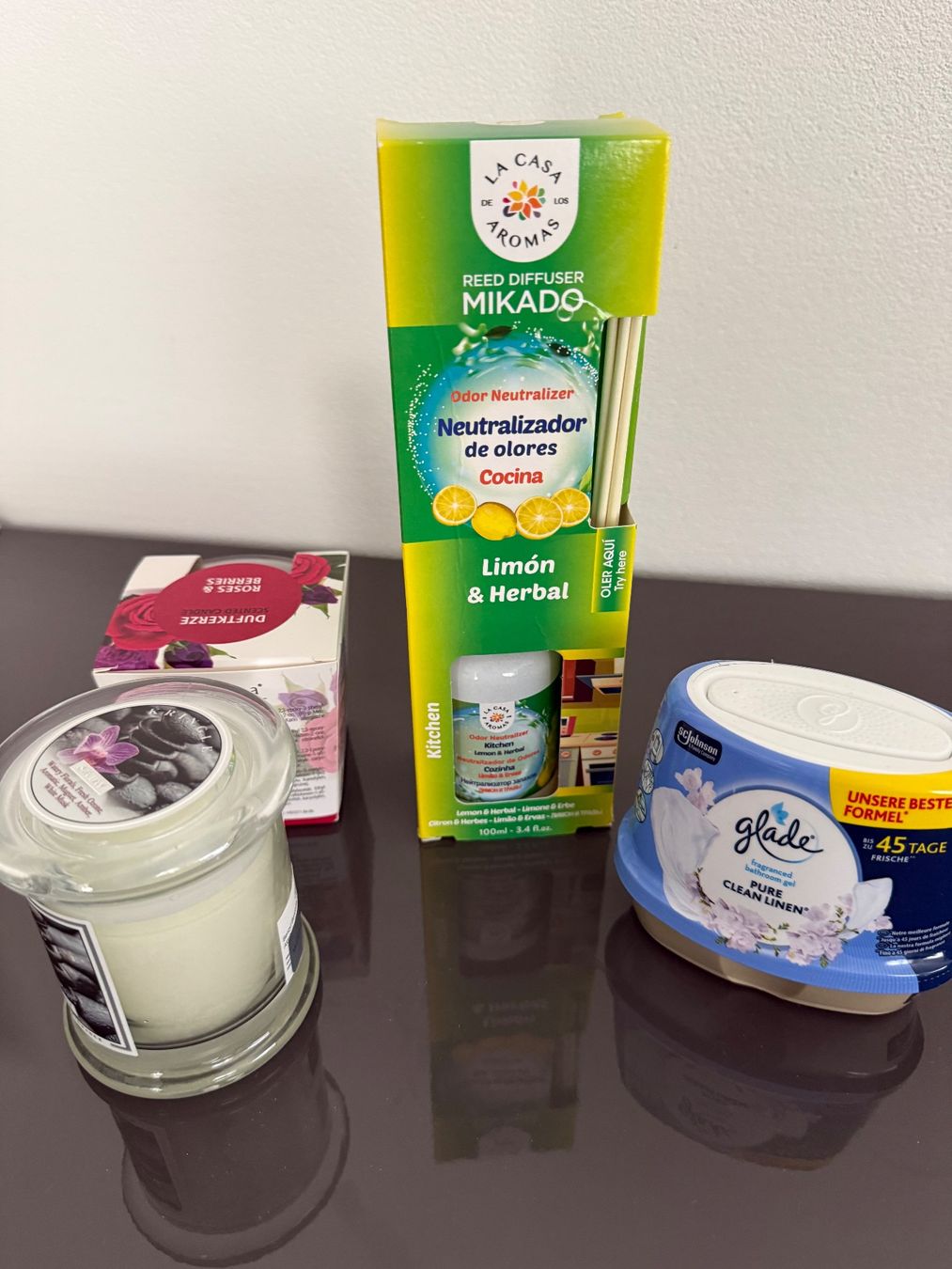 Spray per ambienti: Verschiedene Raumduft Stäbchen Kerzen und Raumduft – Nuovo (secondo la descrizione) da Pfeffikon LU venduto da pepino17