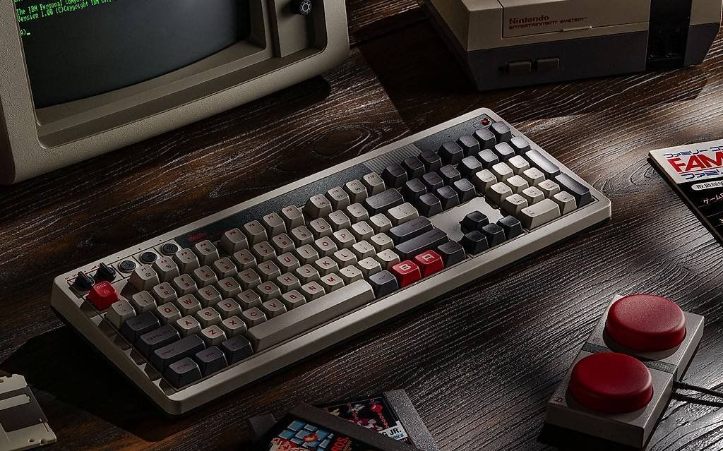 Tastiere: 8BitDo Retro 108 Tastatur – Nuovo (secondo la descrizione) da Boll venduto da Marquee