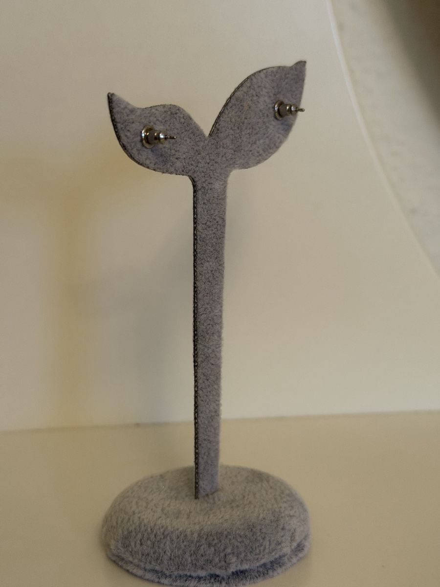 Fossil Orecchini pendenti & Orecchini a lobo: Fossil Ohrstecker, halbrunde Form, mit Steinchen, Gold-Look – Nuovo (secondo la descrizione) da Au ZH venduto da FMRF 2