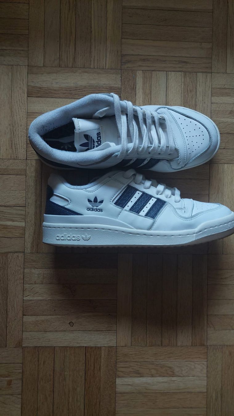 Adidas Chaussures hommes: Adidas UNISEX – D'occasion à Schlieren par remixx