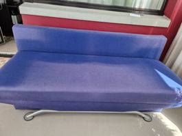 Ausziehbares Sofa m. Bettkasten