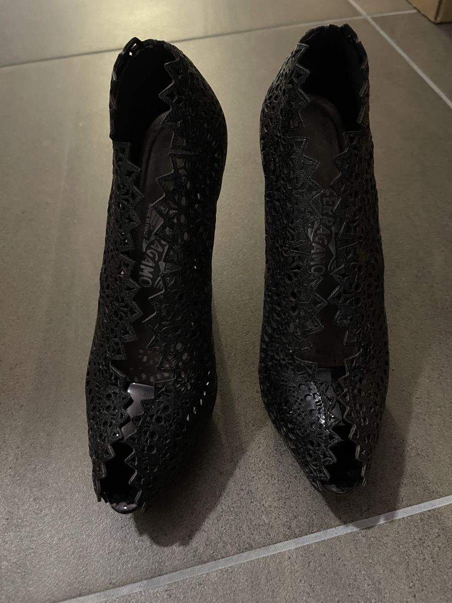 Salvatore Ferragamo Scarpe da donna: Salvatore Ferragamo pumps – Usato da Schönenwerd venduto da miami_girl91