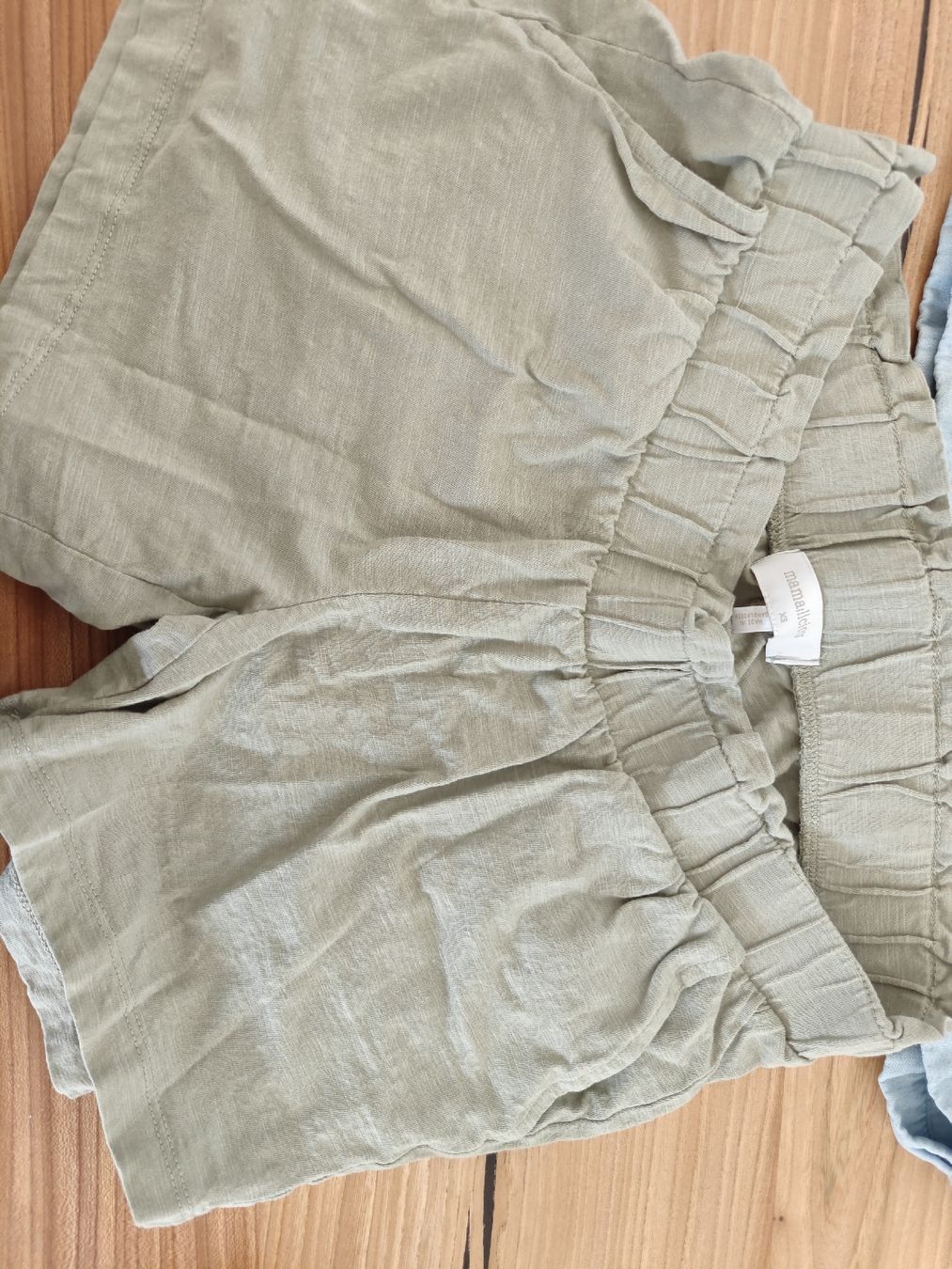 Hosen: 2 Maternity Shorts, size XS – Gebraucht aus Forch von josoha 1
