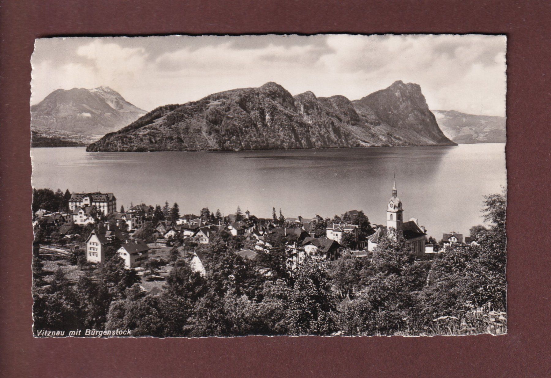 Cartoline postali: VITZNAU - Bürgenstock - 1942 – Usato da Pully venduto da nicecards