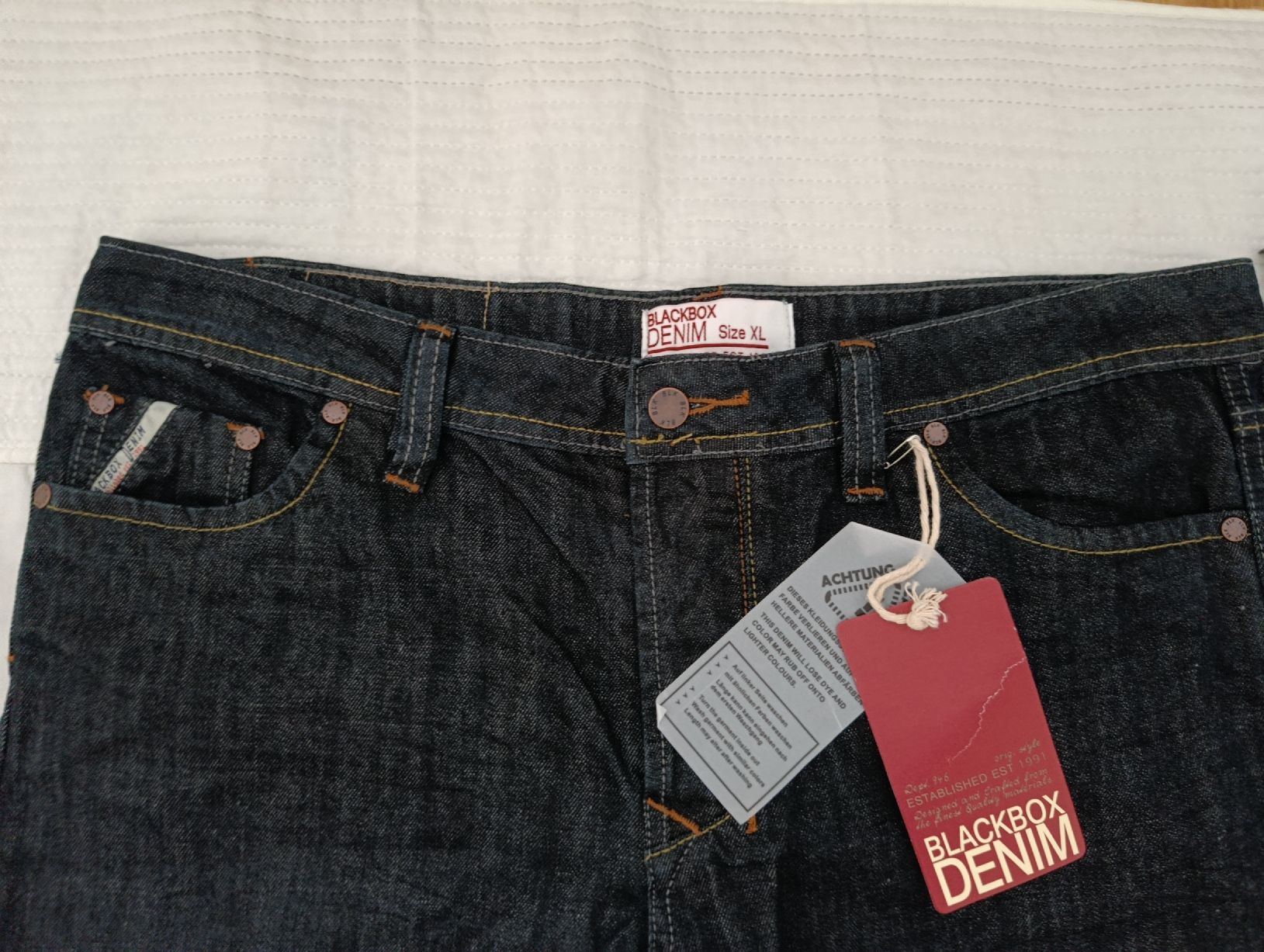 Jeans: Neue schwarze Jeans – Neu (gemäss Beschreibung) aus Trimbach von lysy507777 2