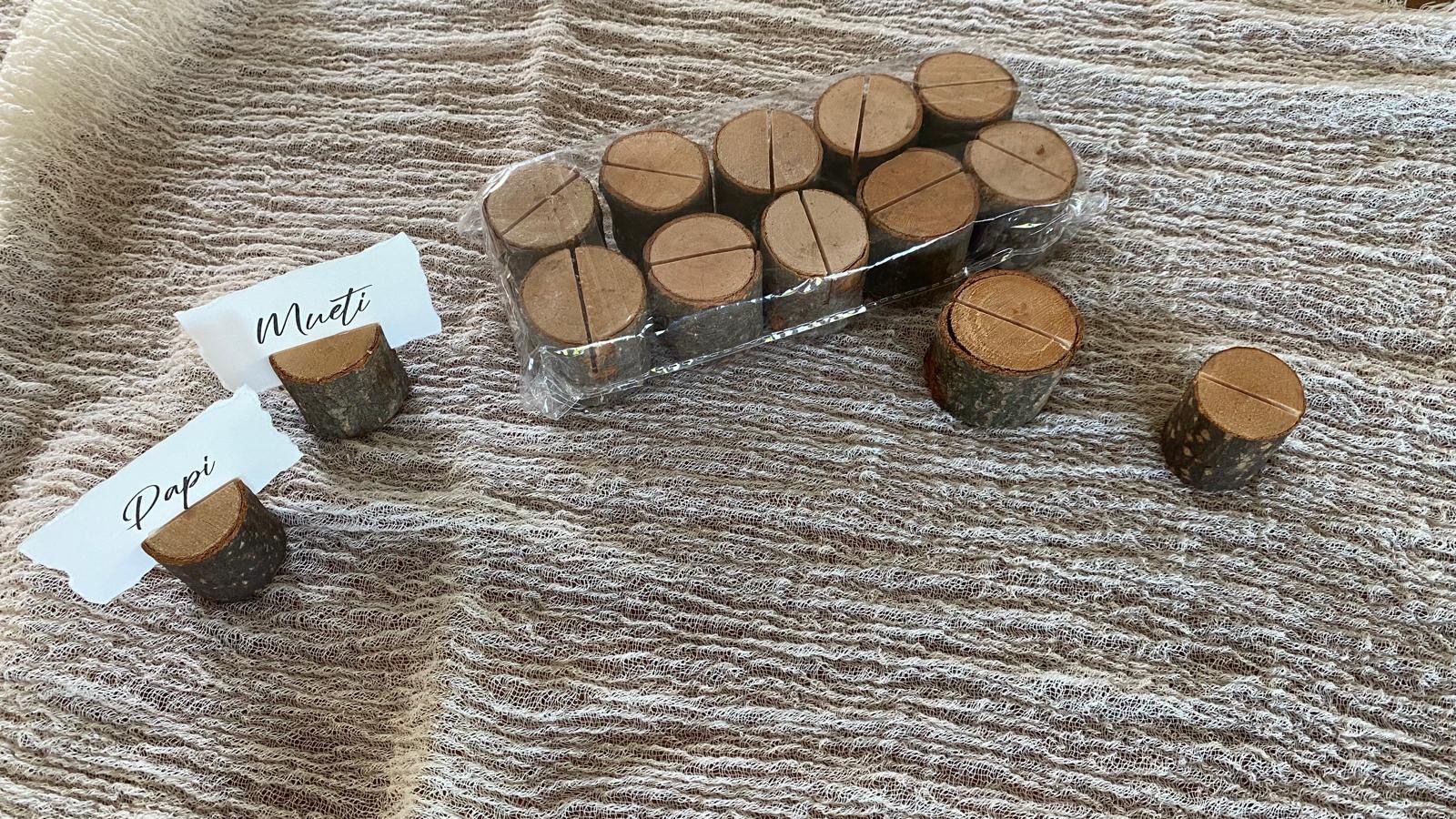 Tutte le decorazioni: getrocknete Mini-Sträussli inkl. Tischkartenhalzer aus Holz – Usato da Worb venduto da jon_8wpq 3