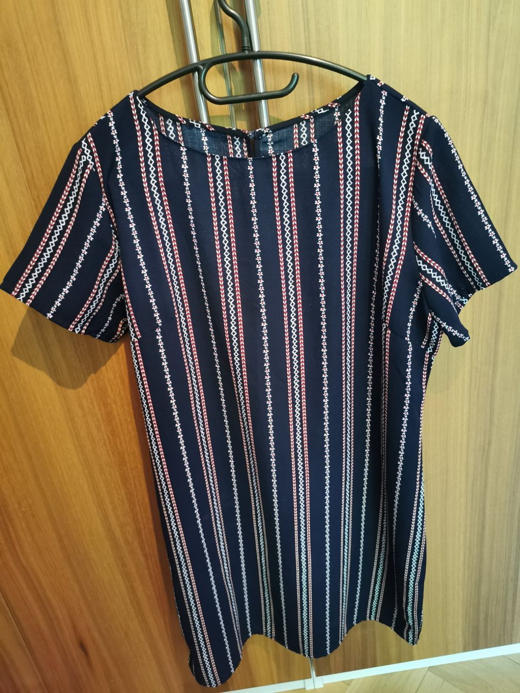Kleider: Kleid – Gebraucht aus Bern von Linii