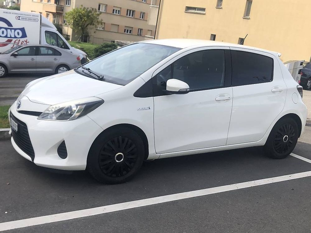 Toyota Automobili: Toyota Yaris automatic hybrid – Usato da Renens VD venduto da hos_8bqp