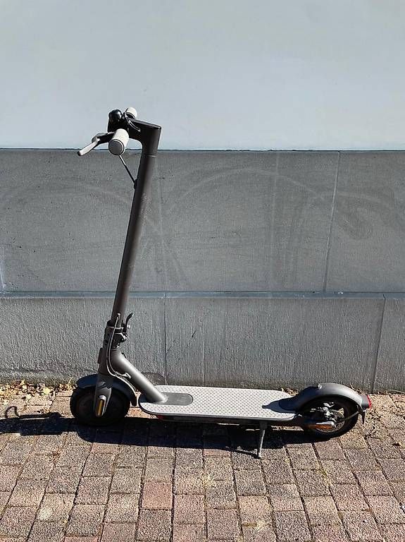 Scooter: Xiaomi Mi Electric Scooter 1S – Usato da Küsnacht ZH venduto da Dulmaa 3