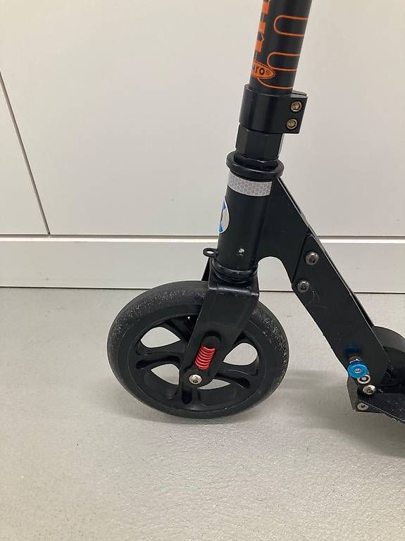Micro Kickboard: Micro Scooter deluxe – Usato da Oberglatt ZH venduto da Fischli085 1