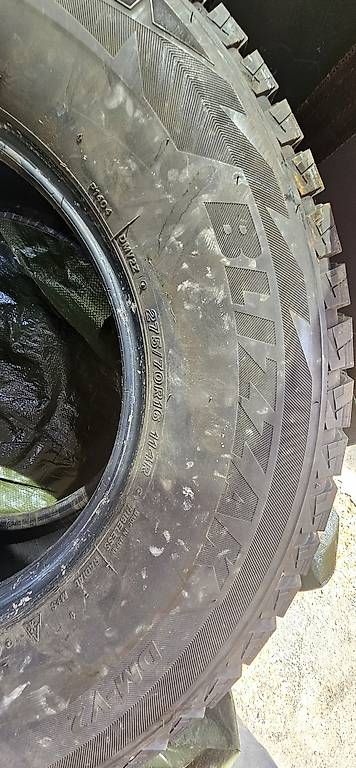 Altro in Scrittura & Disegno: Reifen 275/70R16 – Usato da Windisch venduto da FH13 1