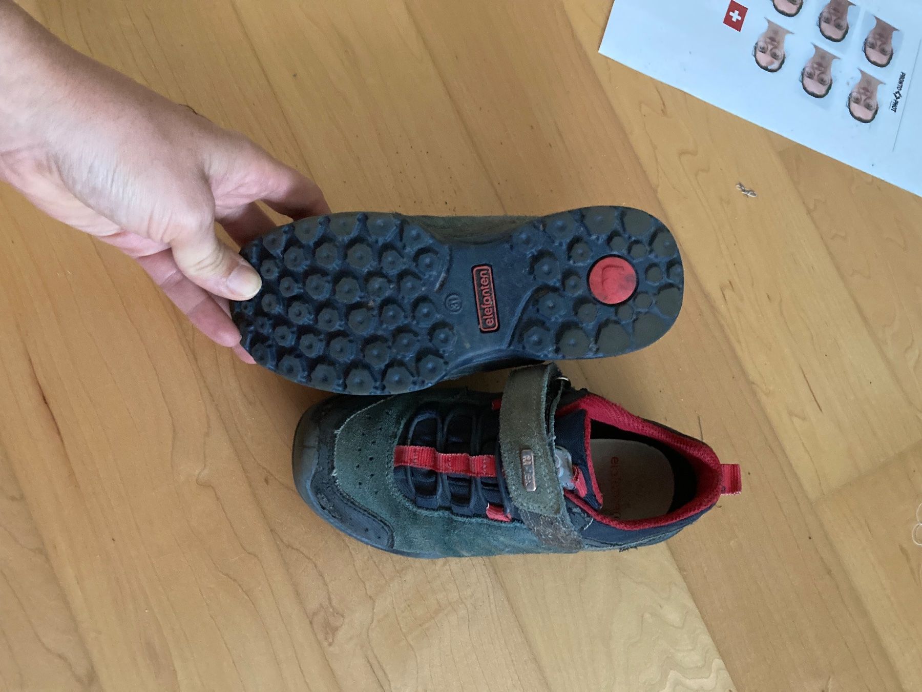 Elefanten Chaussures garçon: Kinder Turnschuhe Elefanten Grösse 31 – D'occasion à Menziken par Ale.burri 2