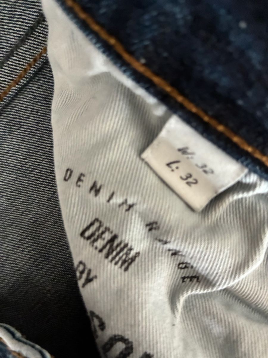 Jeans: Jeanshose gr. 32/32 – Nuovo (secondo la descrizione) da Wald ZH venduto da Slaste 2