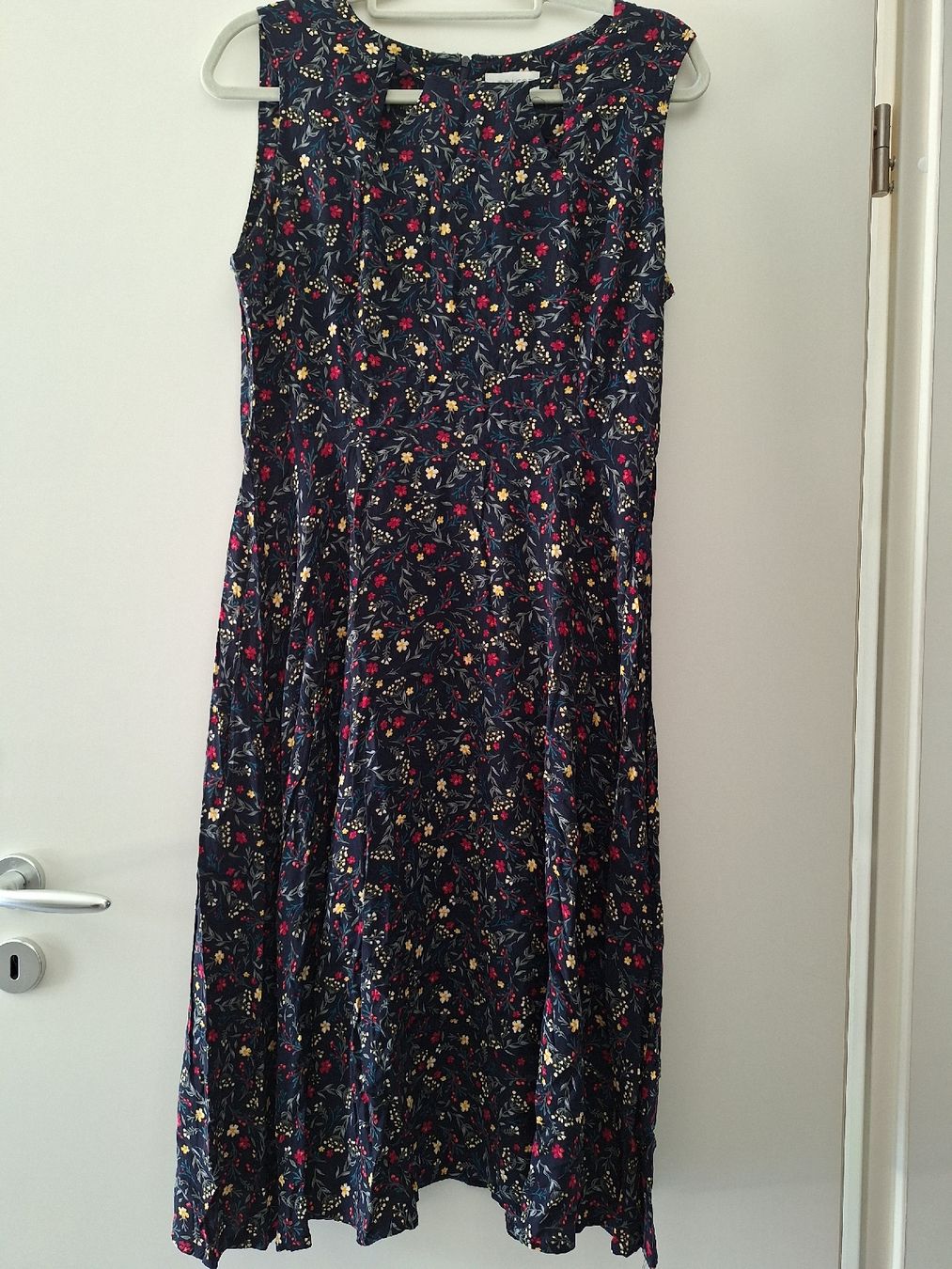 Kleider: Festliches APRICOT Blümchenkleid Gr. L – Neu (gemäss Beschreibung) aus Dörflingen von Crazyachmed 1