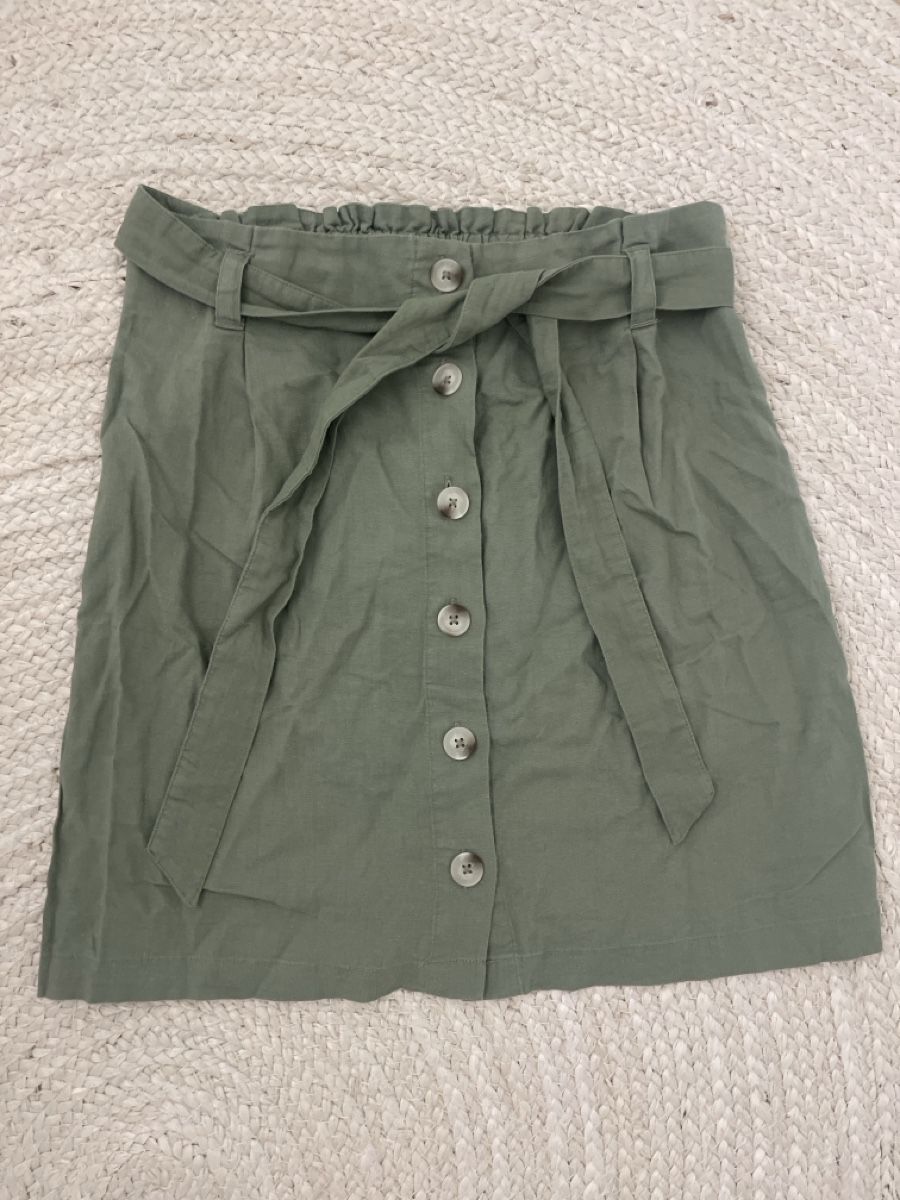 New Look Röcke: Rock New Look khaki Grösse 40 – Gebraucht aus Mühlau von Jasil66