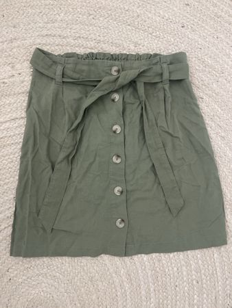Rock New Look khaki Grösse 40