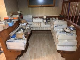 Grosser Posten Schrauben, Muttern und Befestigungsmaterial