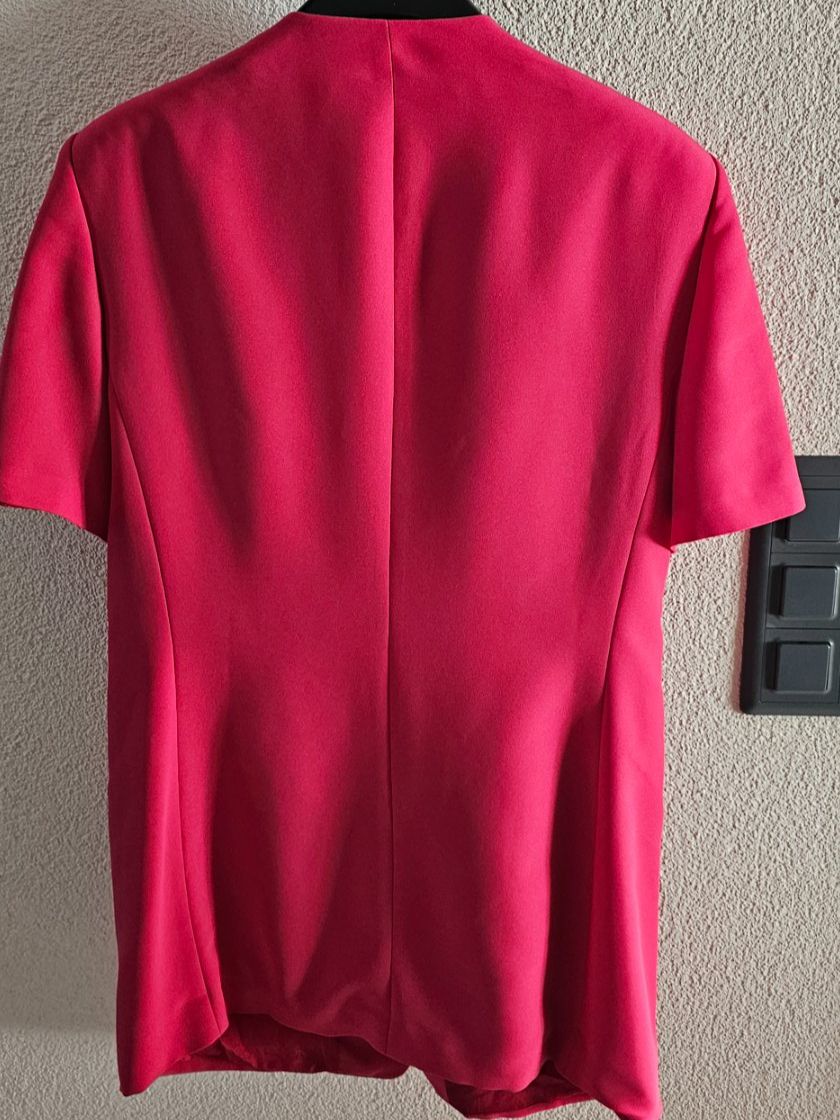 Costumi: Kurzarm - Kostüm pink/ Gr.40 – Usato da Geuensee venduto da JeMaUrPe 2