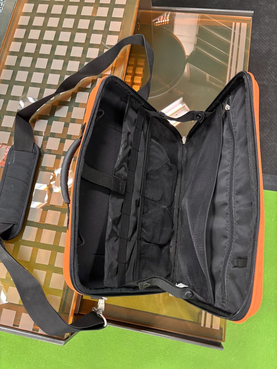 Ikea Taschen: Labtop Case Notebook Tasche Ikea Family orange – Gebraucht aus Basel von Piggamusse 2