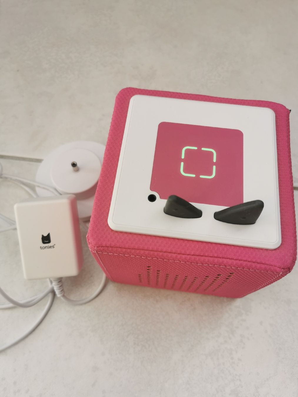 Tonies Spielzeuge: Toniebox Pink mit Ladestation – Gebraucht aus Brunnen von JJaime