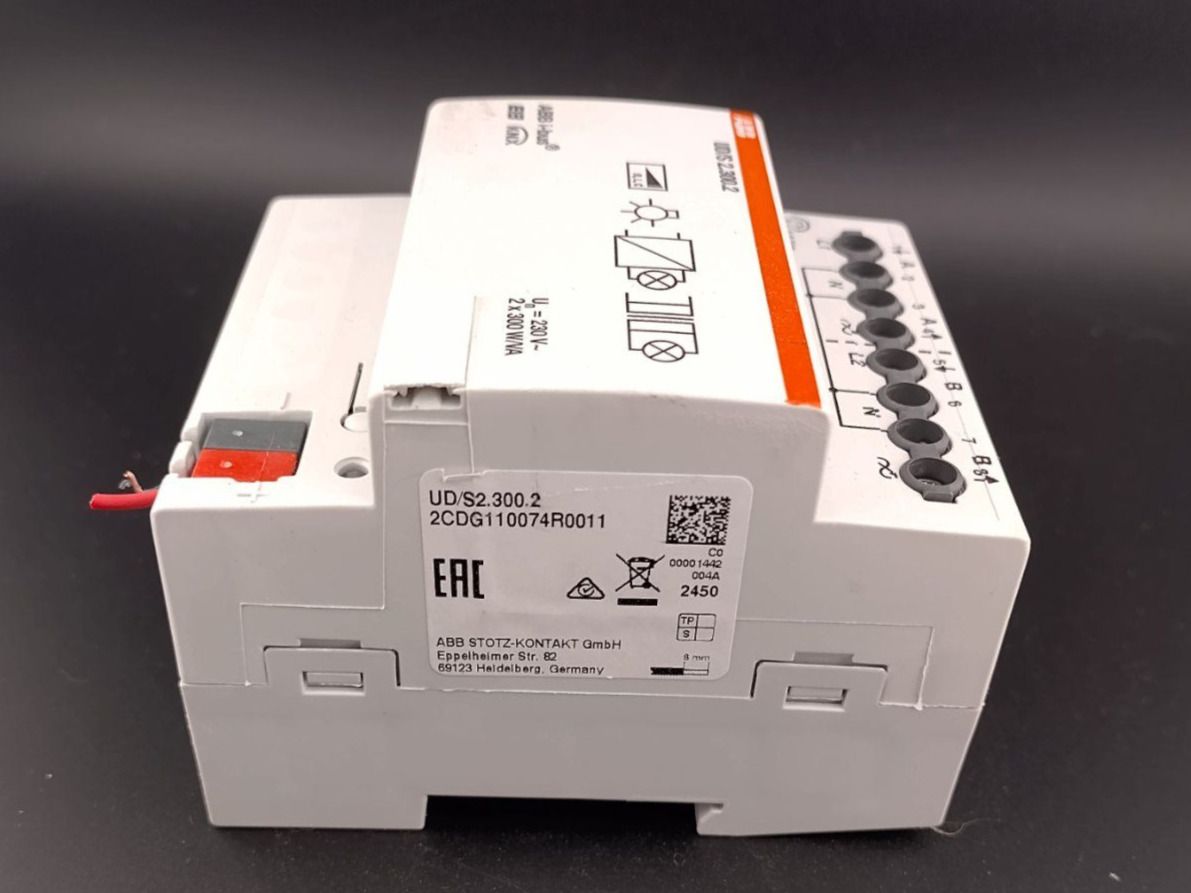 ABB Interruttori: ABB UD/S 2.300.2 KNX Dimmaktor – Usato da Winterthur venduto da Hint17 5
