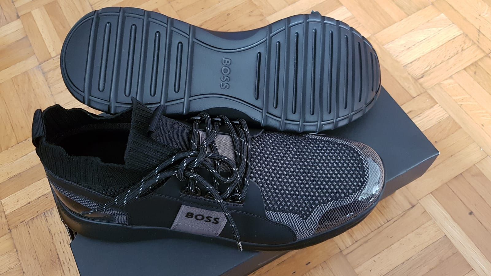 Hugo Boss Scarpe da uomo: Sneaker Hugo Boss Extreme Runn  N,Gr.42 – Nuovo e nell'imballaggio originale da Zürich venduto da ata_c8nh 2
