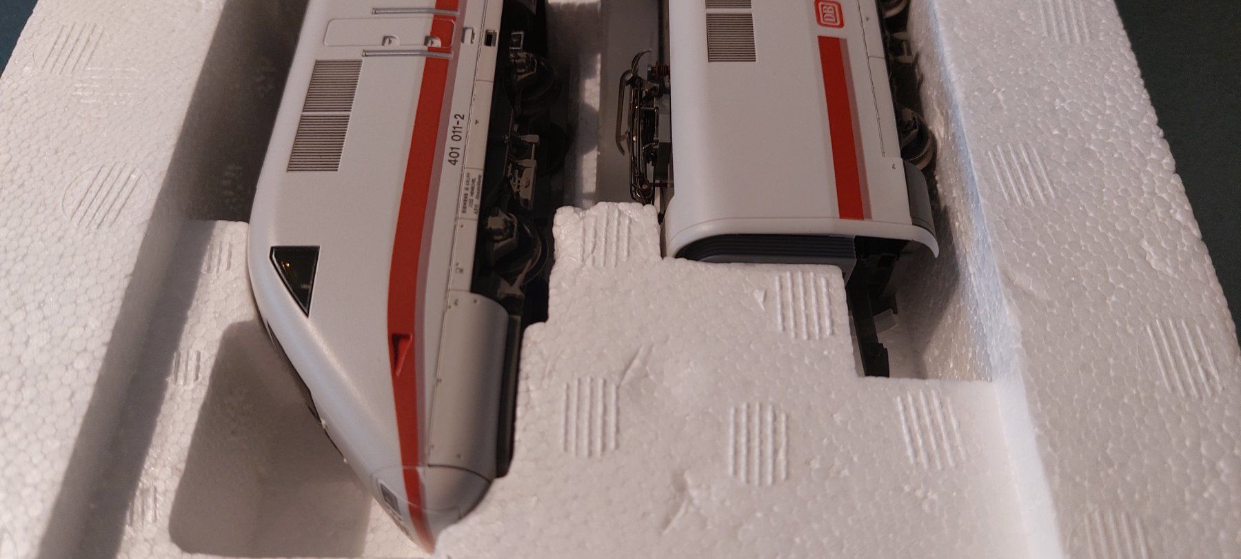 Fleischmann Modelleisenbahnen: Fleischmann 4440 - ICE 1 InterCityExpress DB - "1" – Gebraucht aus Rotkreuz von MOBAHN-1zu87 2