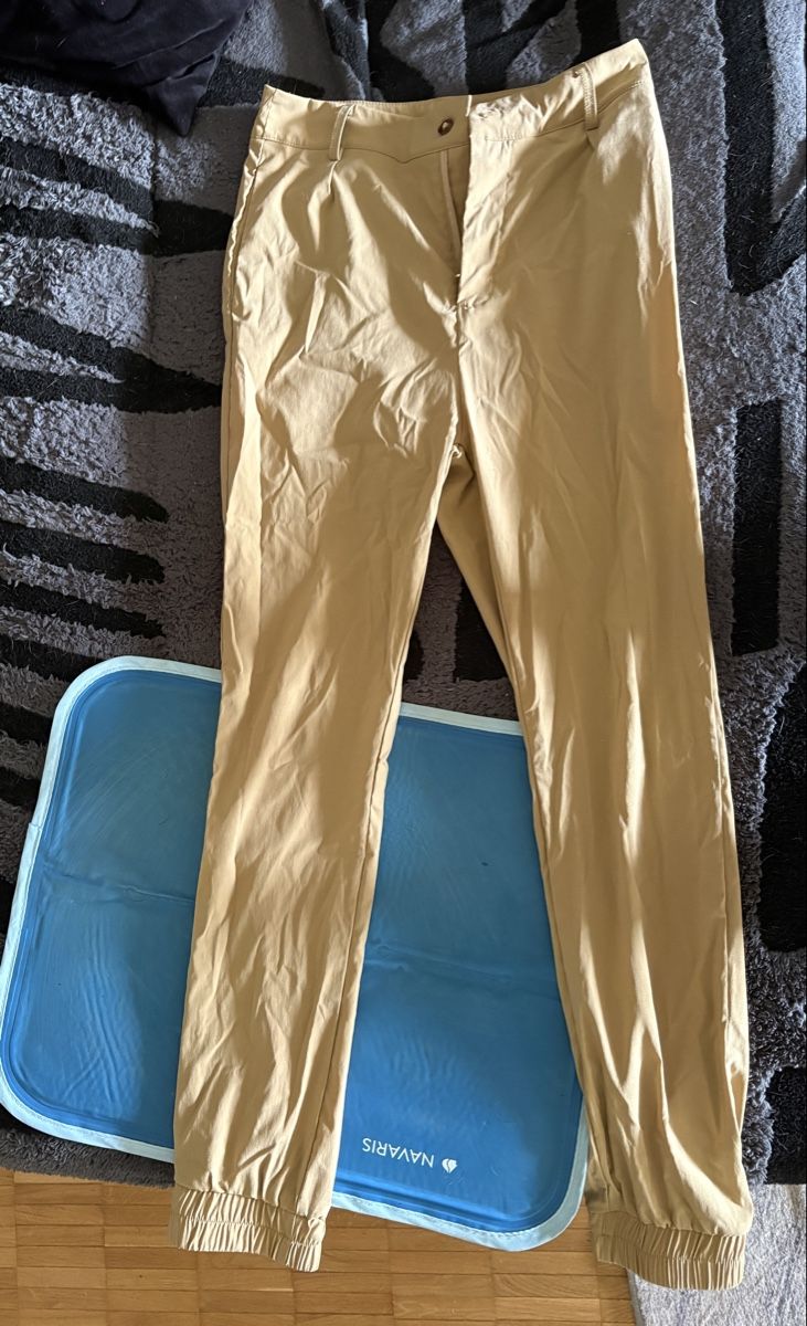 Pantaloni: Damenhosen beige Grösse S neu – Nuovo (secondo la descrizione) da Uster venduto da Jessicajjk 2