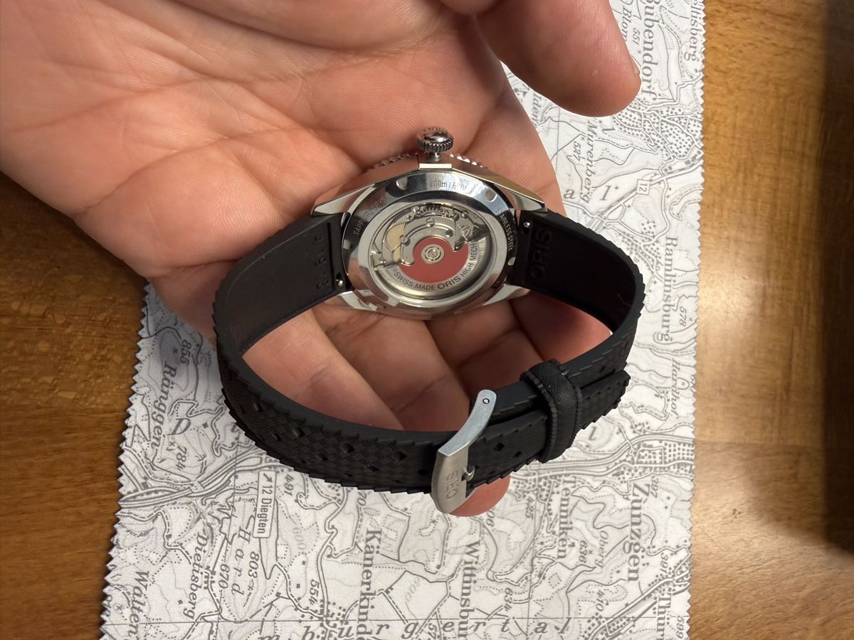 Oris Uhren: Oris Divers Date 39mm 2025✅ – Gebraucht aus Frenkendorf von HoroLux 2
