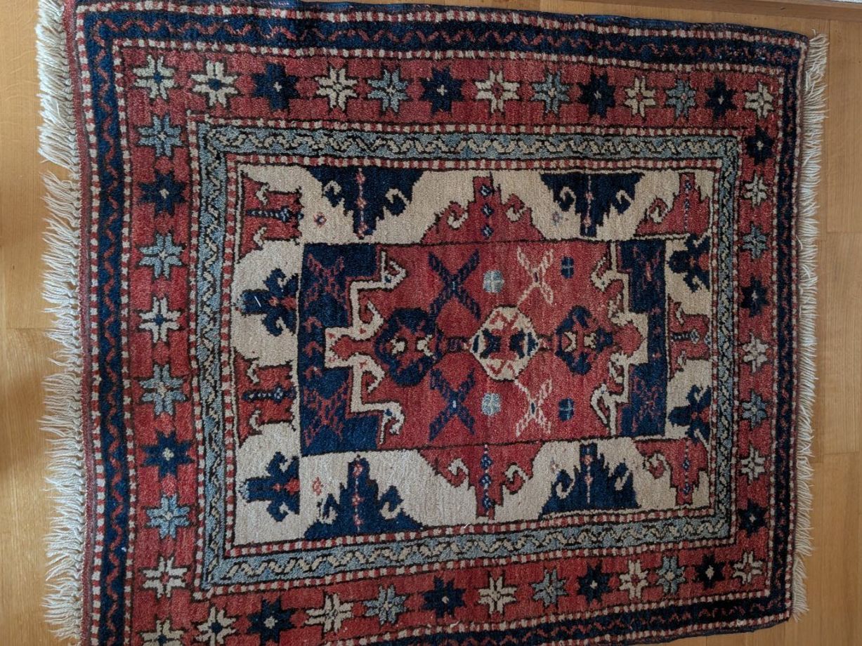 Tappeti: Kleiner Teppich – Usato da Ittigen venduto da stoney63 2