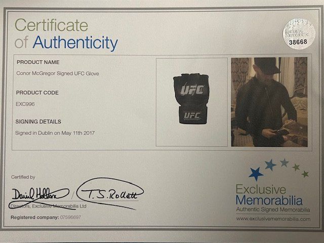 Autografi: Conor McGregor Signed UFC Glove In Display Case + COA – Nuovo (secondo la descrizione) da S. Pietro venduto da SORETOLO 2