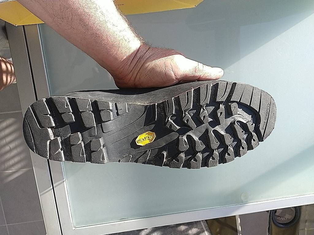 Scarpe da uomo: Chaussures d'alpinisme – Usato da Botyre (Ayent) venduto da cor_ly2t 2