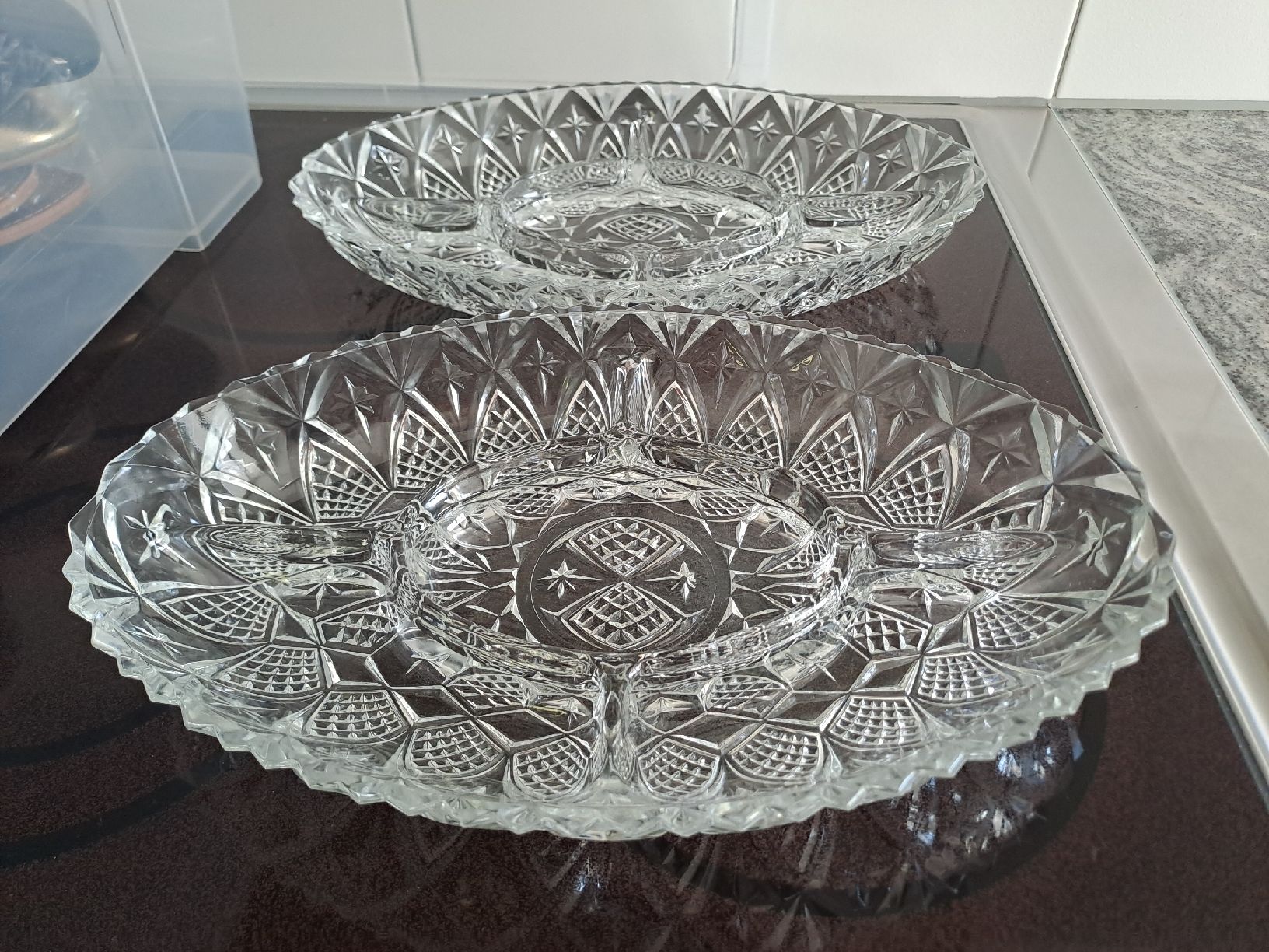 Coupes: 2 servierplatten aus Glas, Aperoschalen – D'occasion à Rickenbach LU par bishiida 2