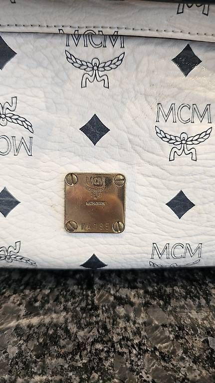 Taschen für Damen: Originale MCM Handtasche – Gebraucht aus Neuendorf von V.Hochuli 3