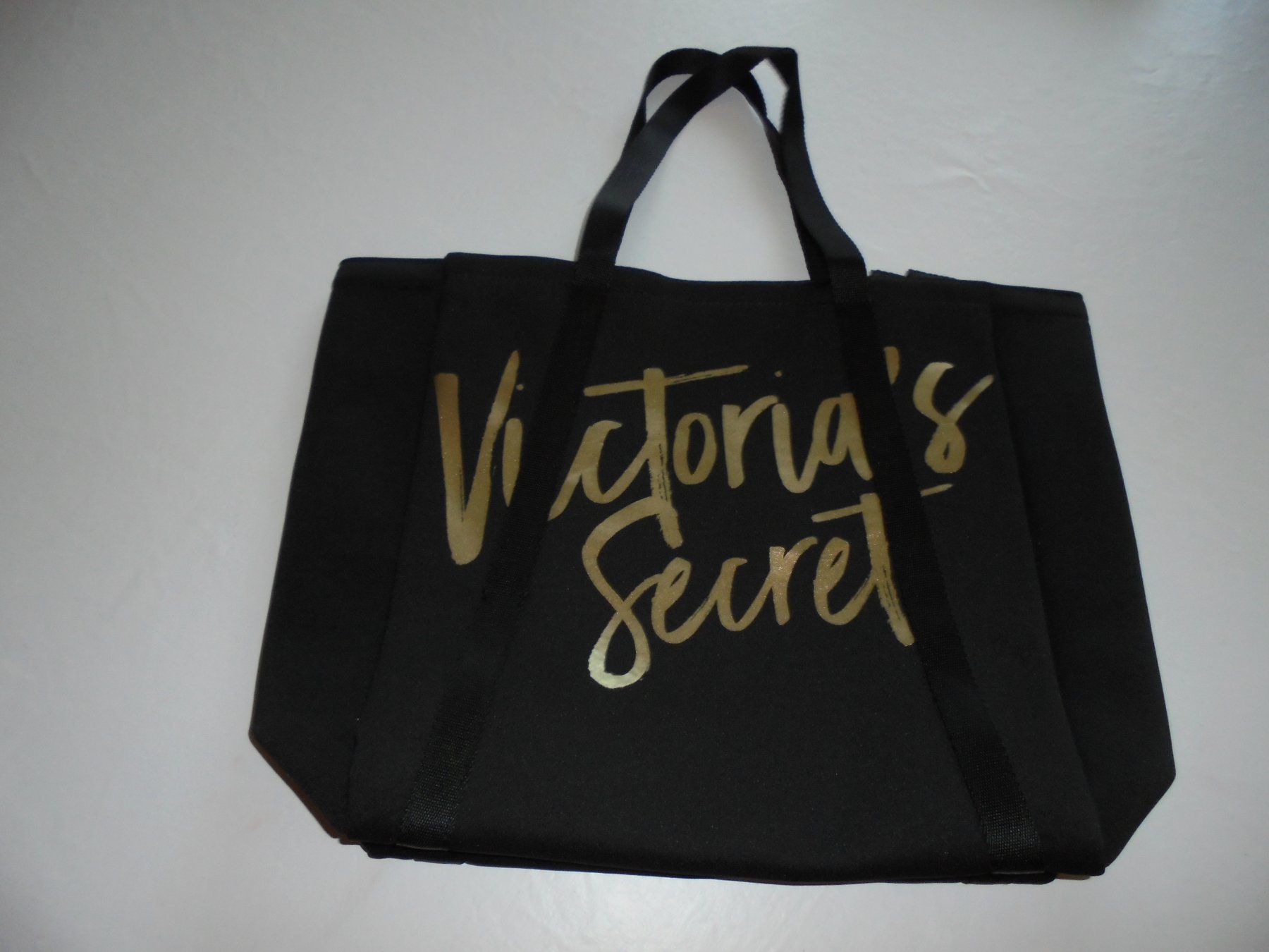 Victoria's Secret Borse da donna: VICTORIA'S SECRET TASCHE MIT FLASCHENHALTERUNG – Nuovo e nell'imballaggio originale da Aarau Rohr venduto da PinkSchwein
