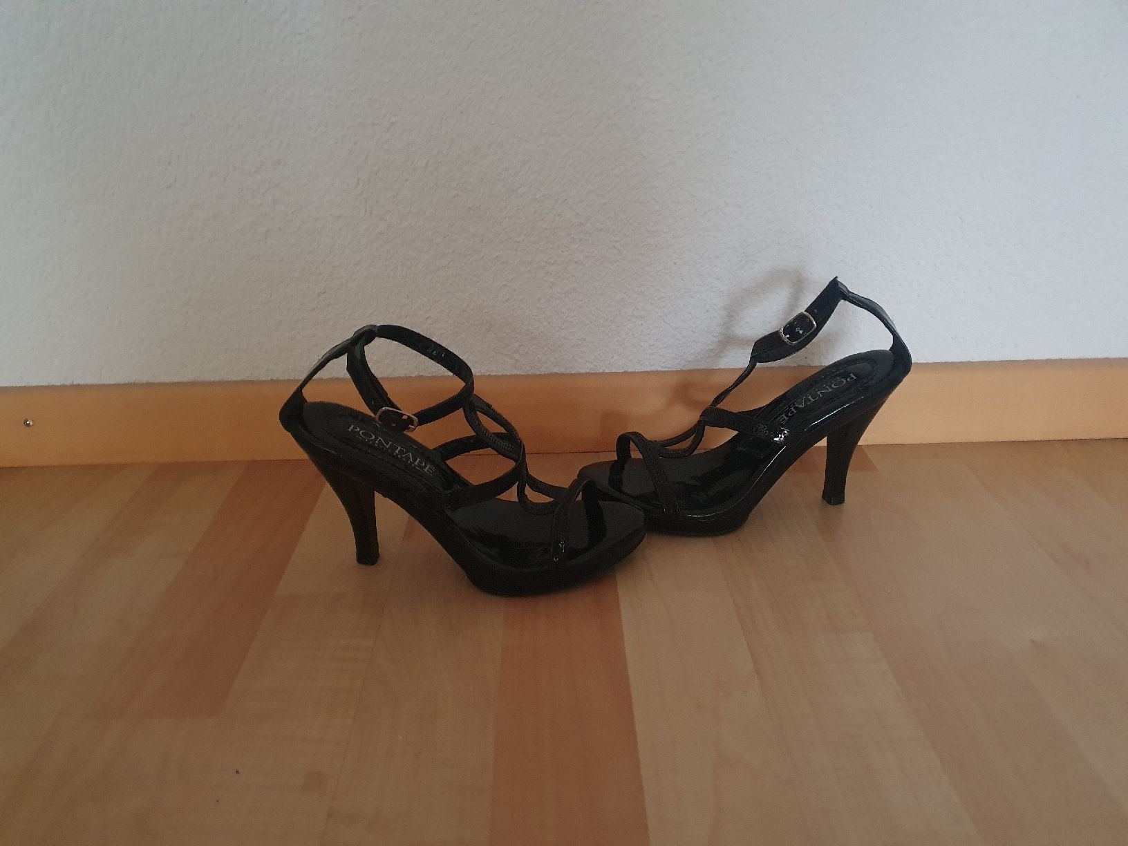 Chaussures femmes: Damensandalen – Neuf (Voir description) à Zürich par Sami78 1