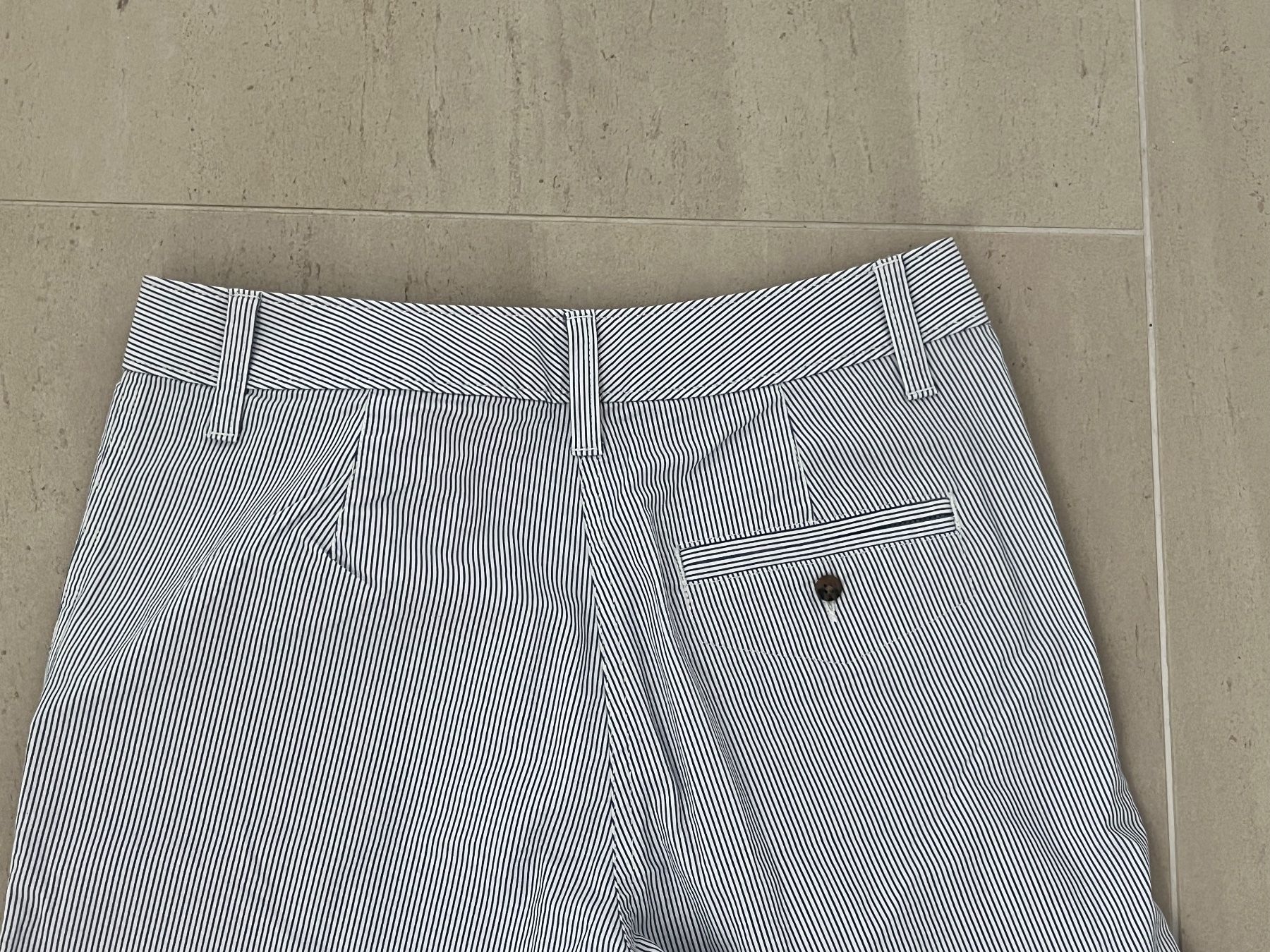 Pantaloni: Smart Shorts Gr 36 ( NEU) – Nuovo e nell'imballaggio originale da Luzern venduto da Sono2 5