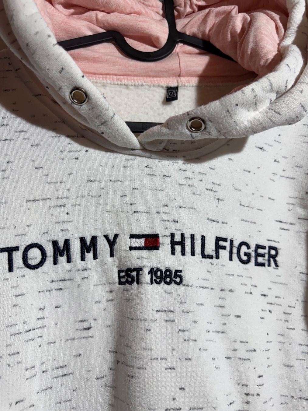 Tommy Hilfiger Maglioni & Felpe: Kapuzenpullover von Tommy Hilfiger Gr. XXL – Usato da Grosswangen venduto da SALE_SALE_SALE 1