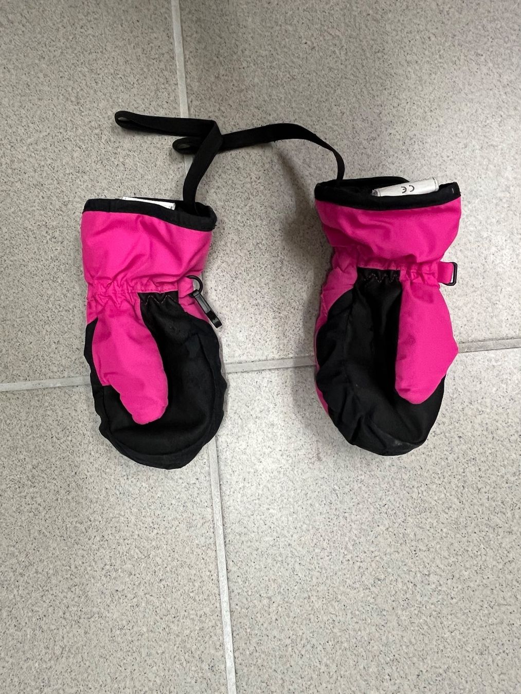 Guanti: KINDER WINTER SKI HANDSCHUHE – Usato da Thun venduto da fioruccio 1