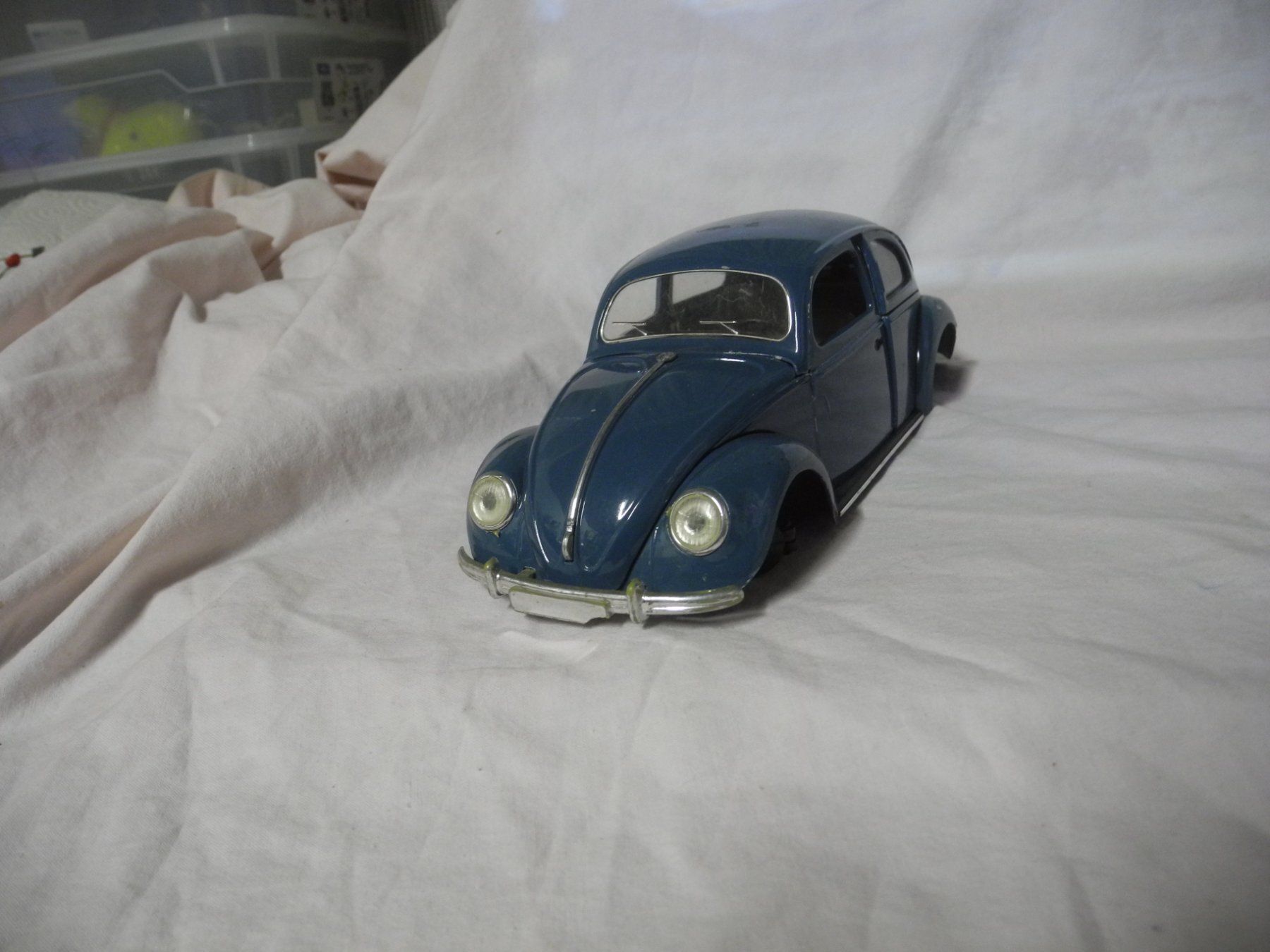 Volkswagen Modellini d'auto: SOLIDO  1:18  VW KÄFER BREZEL  ERSATZTEILSPENDER – Usato da Gurtnellen venduto da Murmeli99