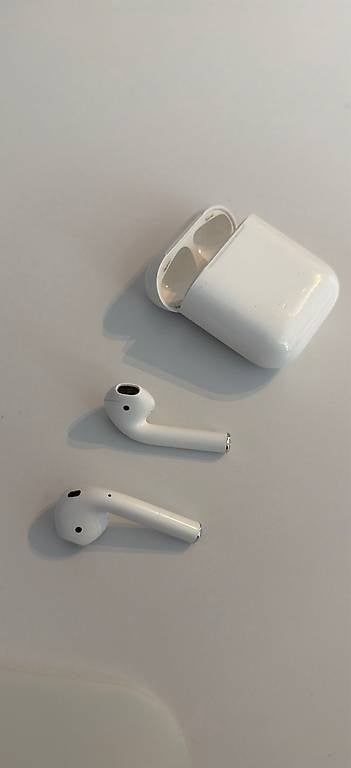 Cuffie: Airpods – Usato da Immensee venduto da nwi_2tfk