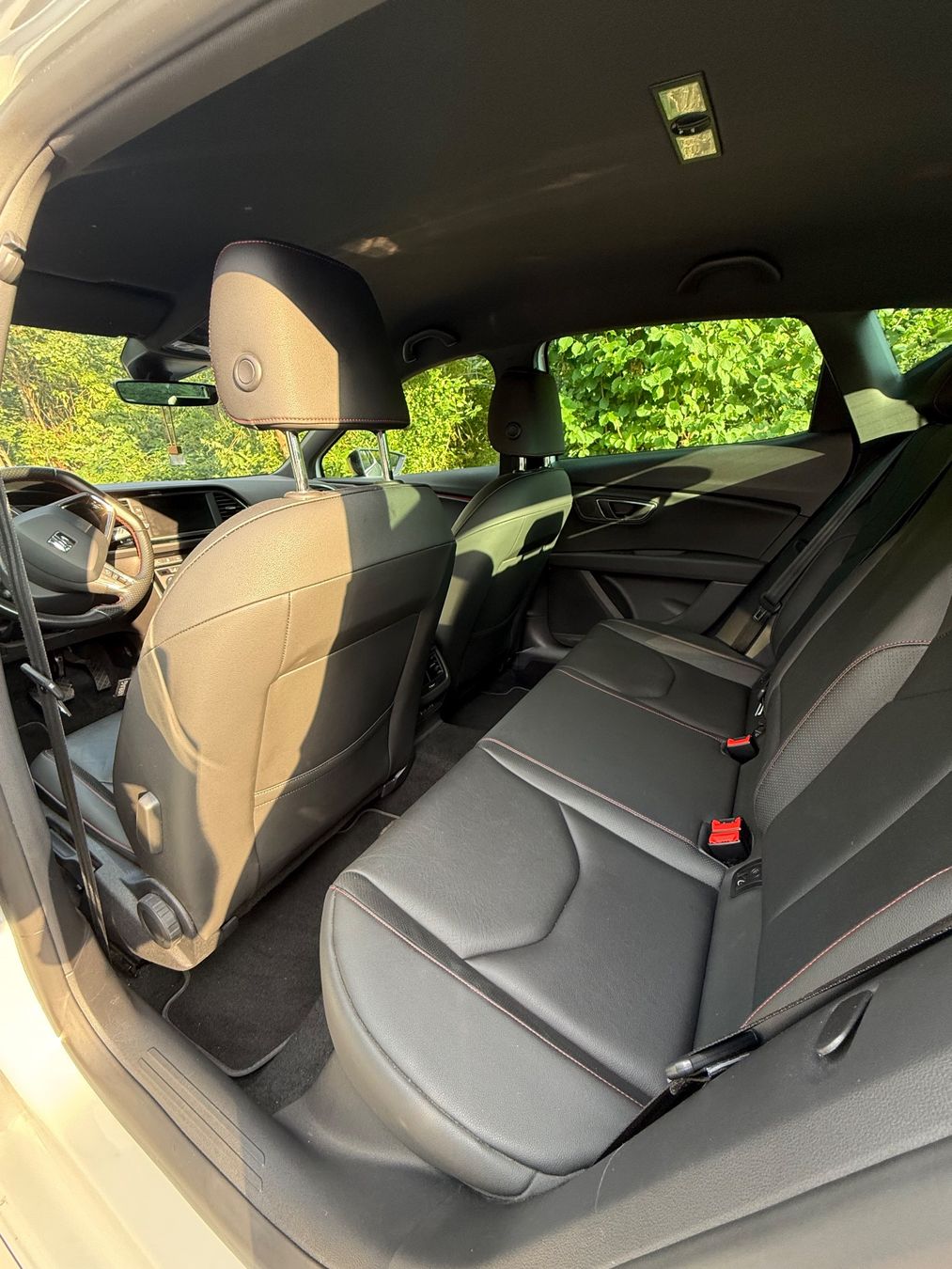 Seat Automobili: SEAT Leon 1.8 TSI FR DSG – Usato da Zürich venduto da SEDRAEN 4