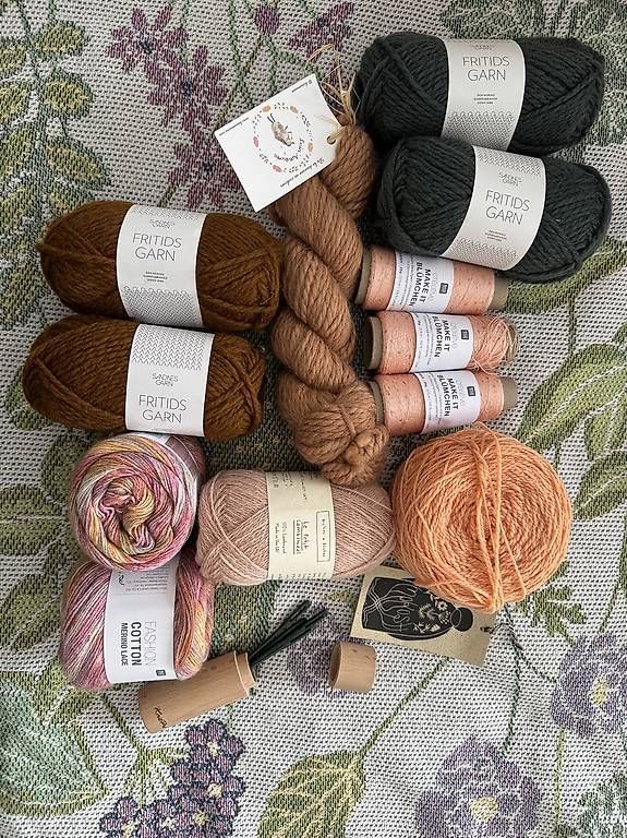 Lana: Wolle zum Stricken – Usato da Bischofszell venduto da lin_2cbf