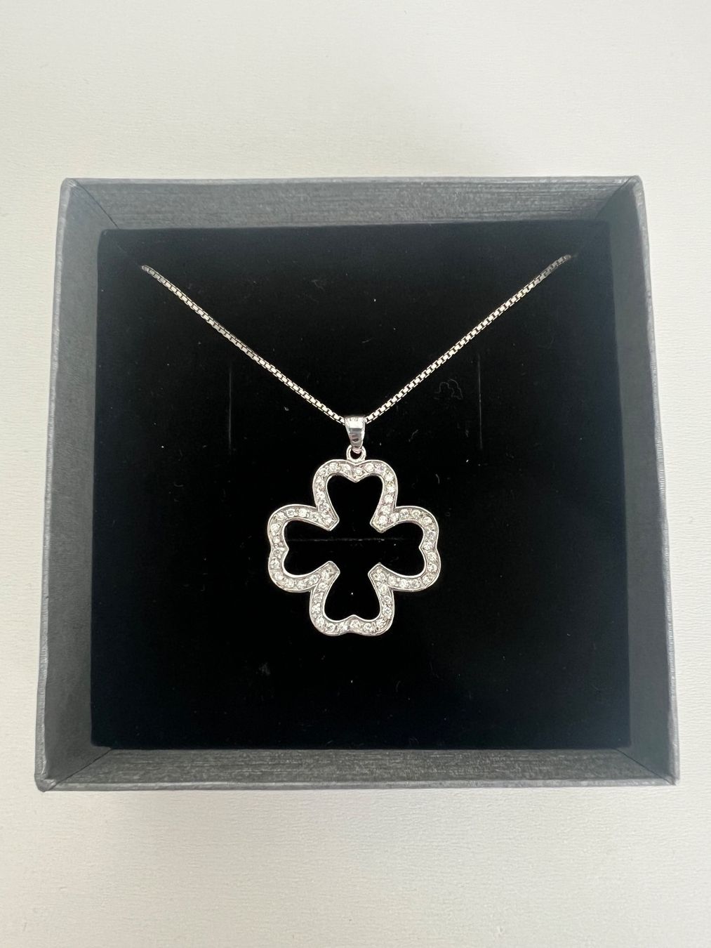 Catenine: Kette mit Kleeblatt – Nuovo (secondo la descrizione) da Schaffhausen venduto da mary.d