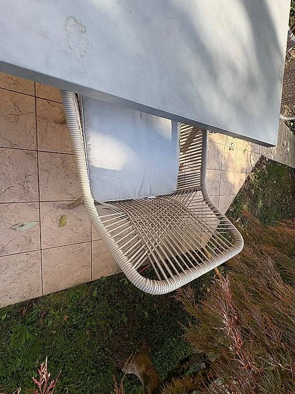 Set de table et chaises: Outdoor Dinning set – D'occasion à Chambésy par cha_p6xr 2